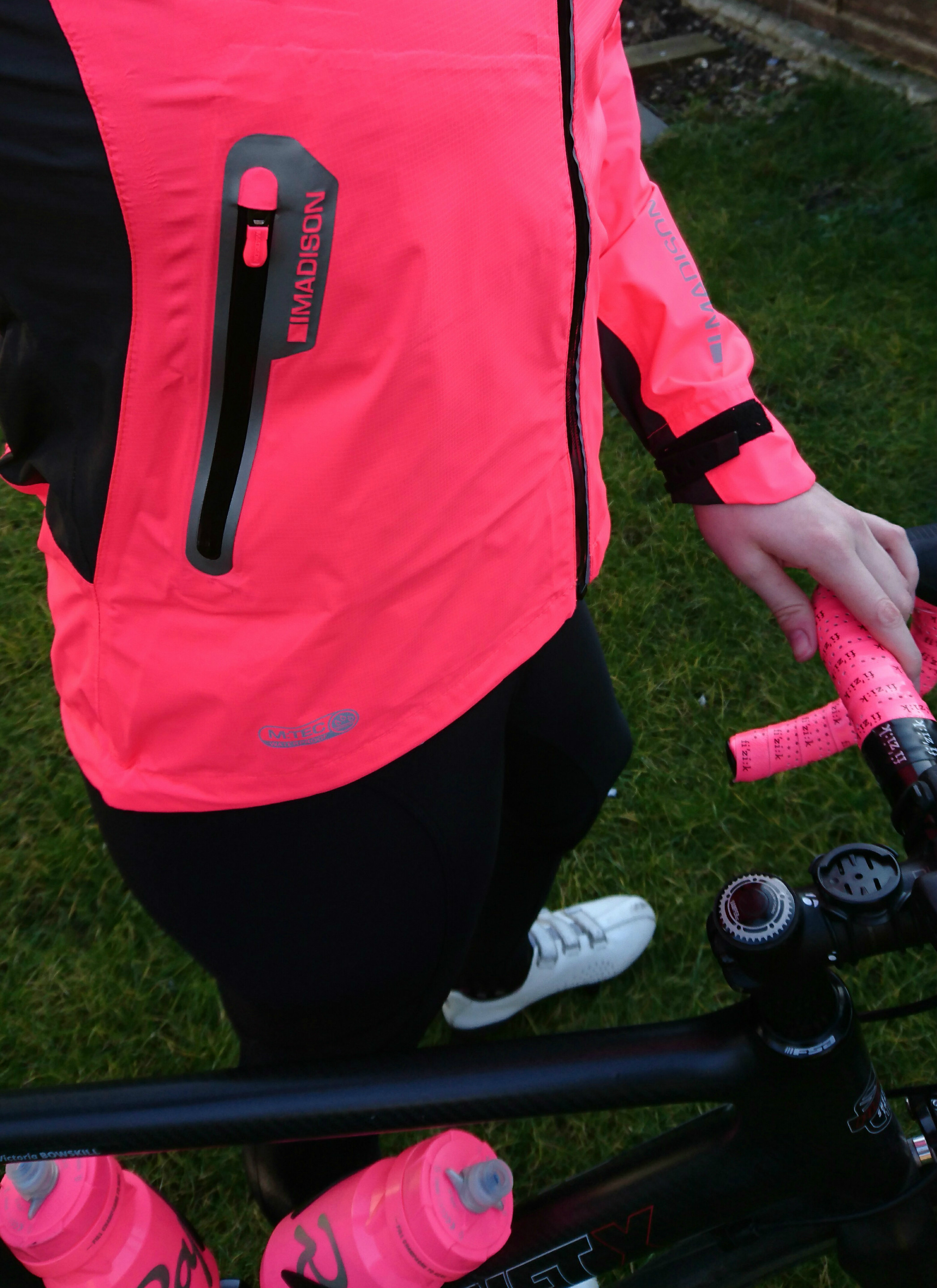 Madison Stellar cycling jacket